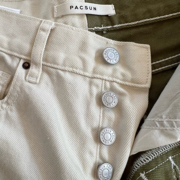 PacSun Women’s Jeans - Picture 2 of 7